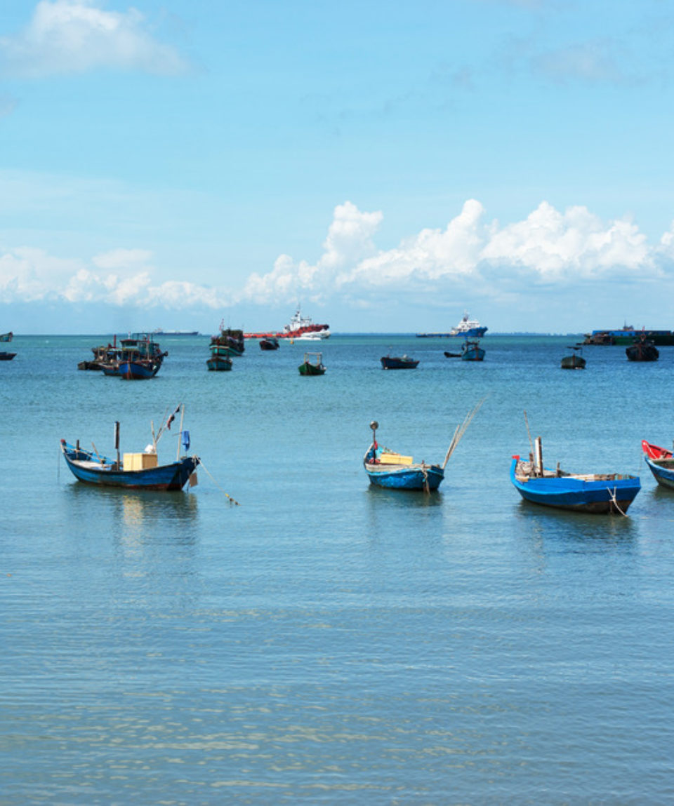 uschinatrip-vietnam-boat